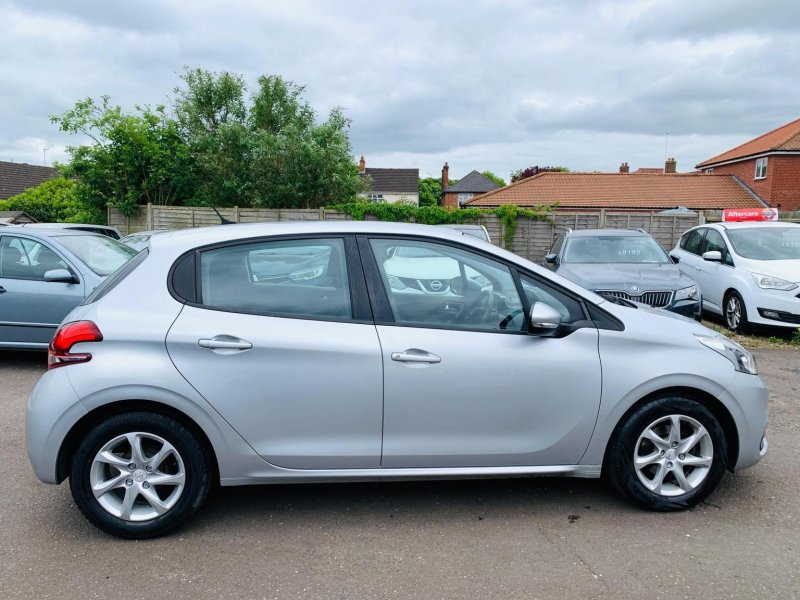 View PEUGEOT 208 1.0 PureTech Active Euro 6 5dr