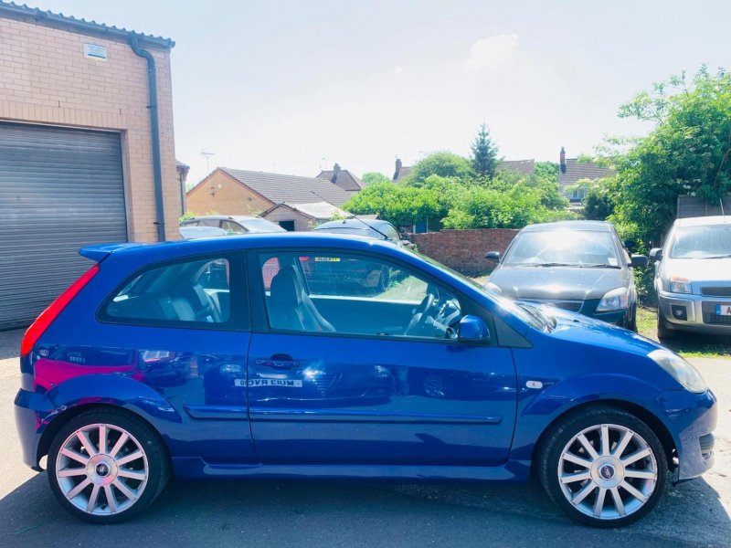 View FORD FIESTA 2.0 ST 3dr