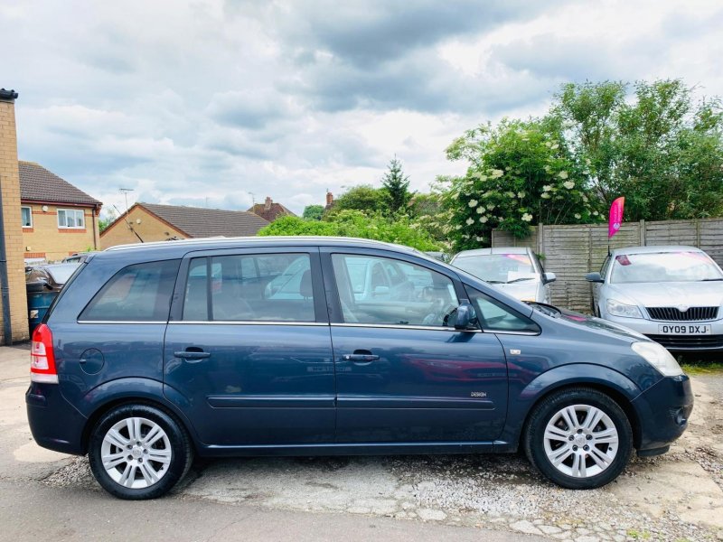 View VAUXHALL ZAFIRA 1.8 16V Design Euro 4 5dr