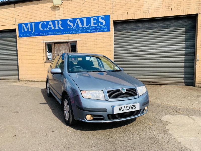 View SKODA FABIA 1.2 HTP 12V Ambiente 5dr