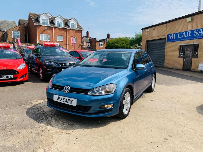View VOLKSWAGEN GOLF 1.6 TDI BlueMotion Tech Match Euro 6 (s/s) 5dr