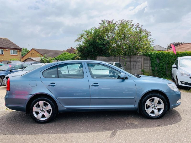 View SKODA OCTAVIA 1.4 TSI Elegance Euro 4 5dr