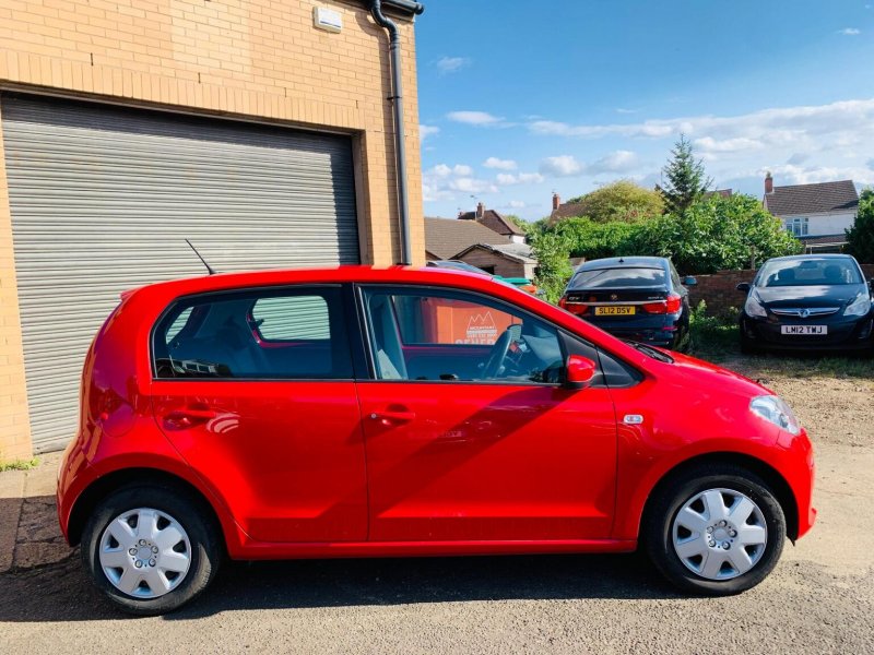 View VOLKSWAGEN UP 1.0 Move up! Euro 5 5dr