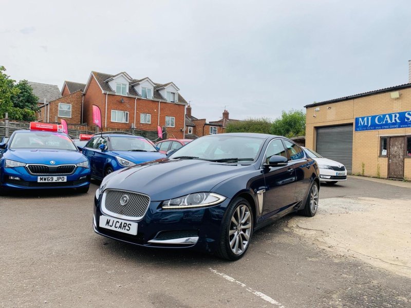 View JAGUAR XF 2.2d Premium Luxury Auto Euro 5 (s/s) 4dr